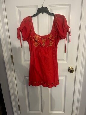 Coral colored Kimchi  blue urban outfitters Embroidered Puff-Sleeve boho dress